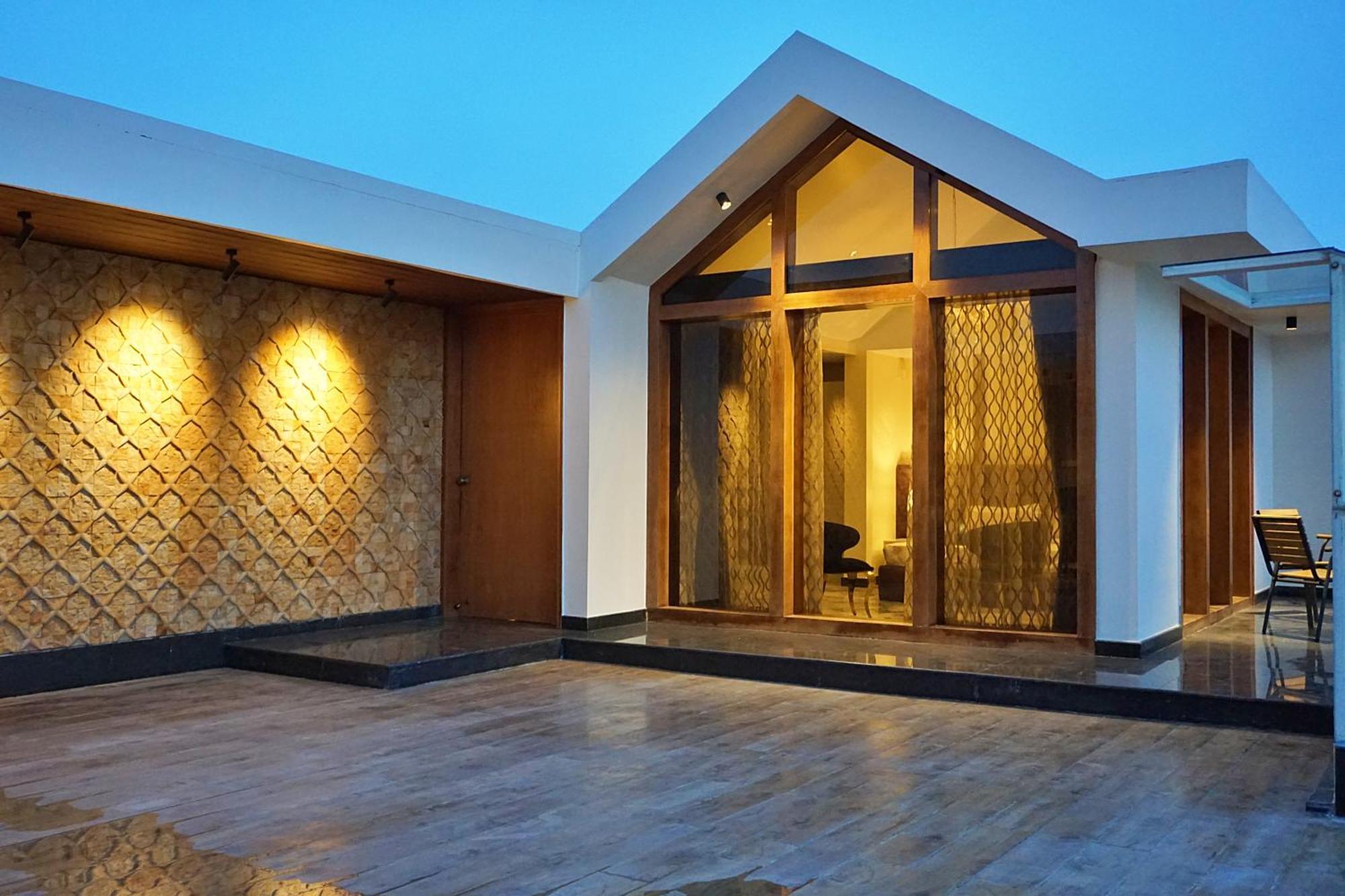 Apartmán The Pentouz On 100 Feet Road Indiranagar - An Urban Luxury Retreat Bengalúr Exteriér fotografie