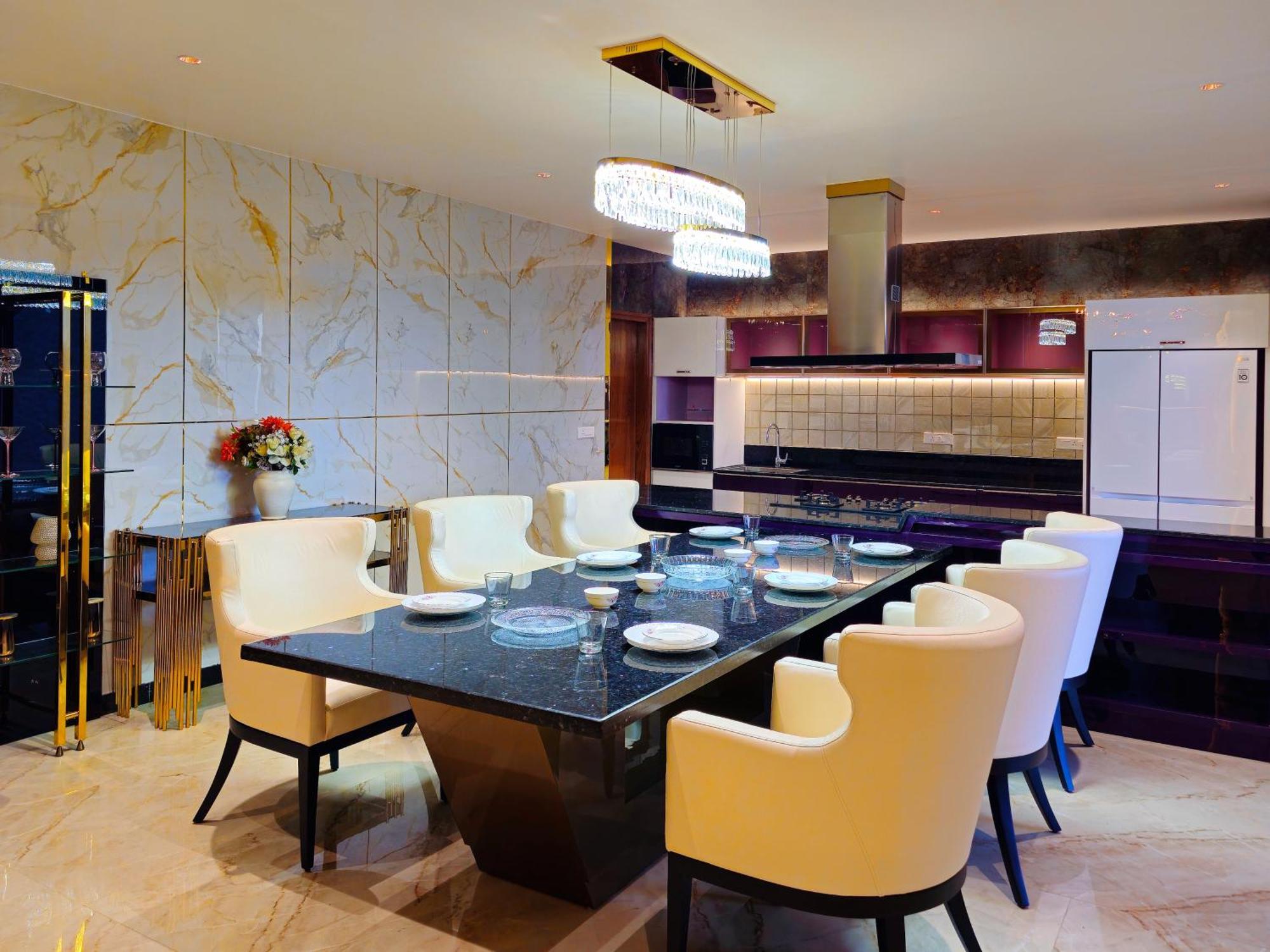 Apartmán The Pentouz On 100 Feet Road Indiranagar - An Urban Luxury Retreat Bengalúr Exteriér fotografie